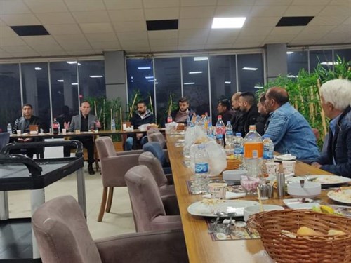 1 Mayıs Emek ve Dayanışma Bayramı kapsamında Karayazı Belediyesi İşçi personeli ile  İftar Yemeğinde biraraya gelindi.